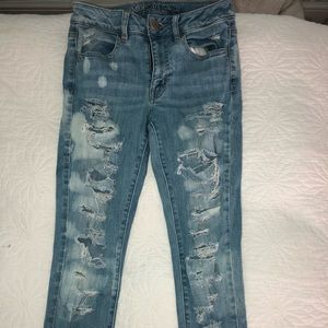Destroyed skinny jeans